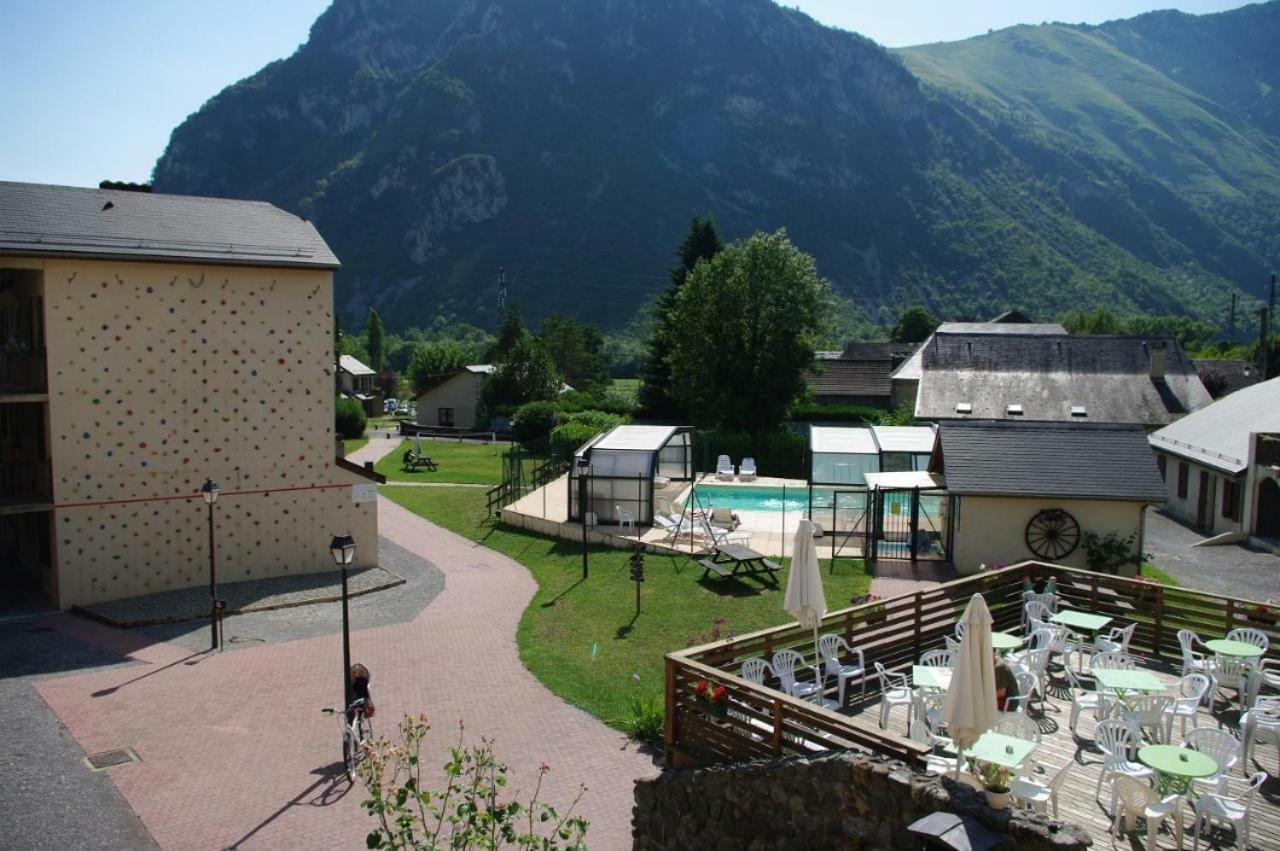 Appartement Avec Piscine En Vallee D'Ossau Bielle Eksteriør billede