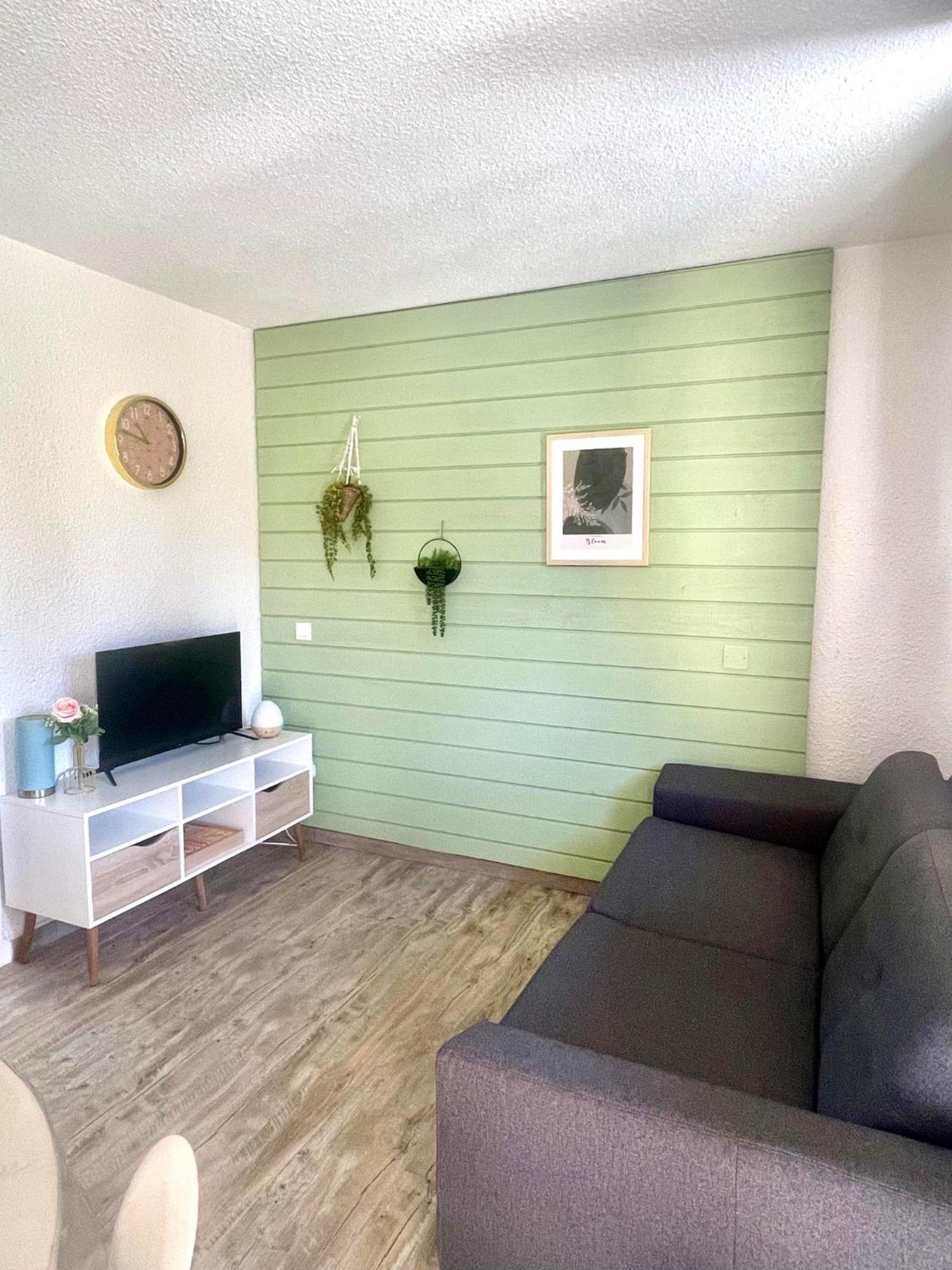 Appartement Avec Piscine En Vallee D'Ossau Bielle Eksteriør billede